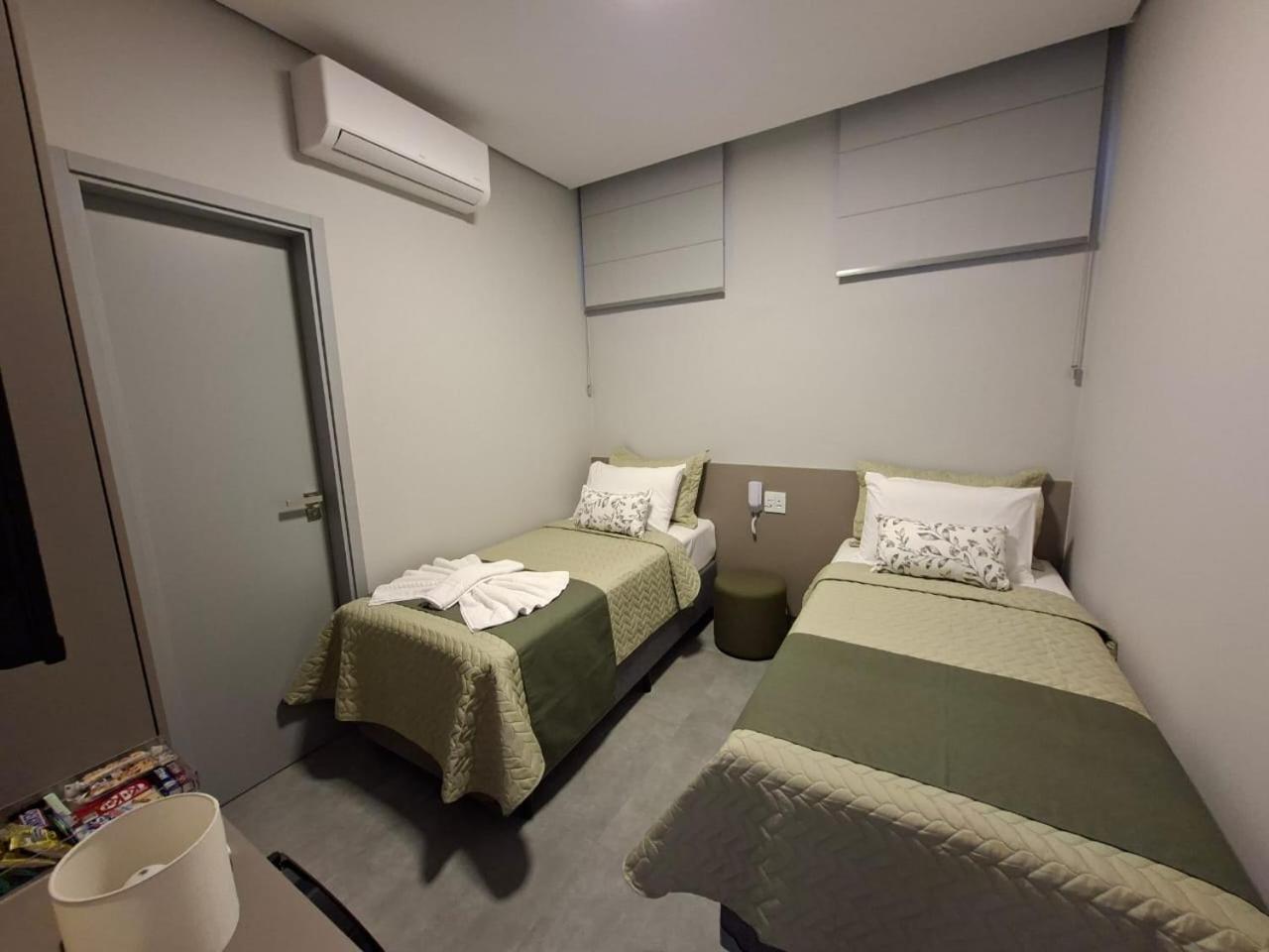 Hotel Jd Cravinhos Esterno foto